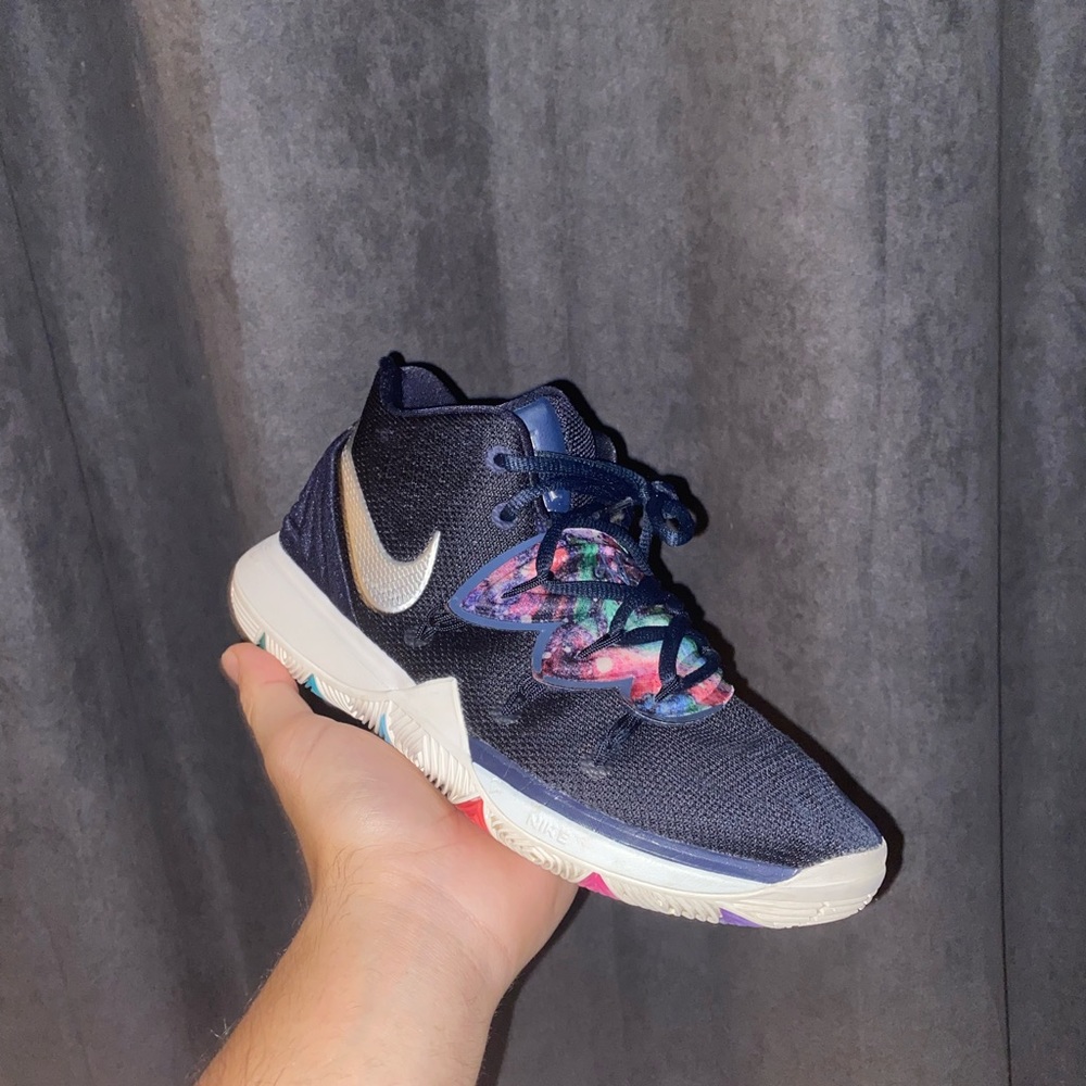 Nike Kyrie 5 Multi-Colour (GS) Size 5.5Y